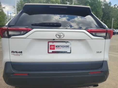 Certified 2025 Toyota RAV4 XLE FWD image 5