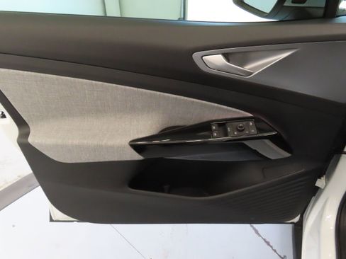 New 2026 Volkswagen ID.4 Pro RWD image 9