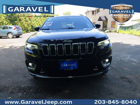 Used 2019 Jeep Cherokee Overland AWD/4WD image 34