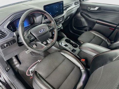 Used 2023 Ford Escape ST-Line w/ Tech Pack #1 AWD/4WD image 8