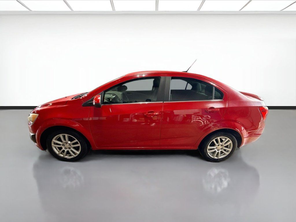 Used 2013 Chevrolet Sonic LT w/ Wheels and Fog Lamp Package FWD image 8
