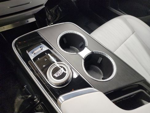 Used 2024 Cadillac Lyriq Sport image 29