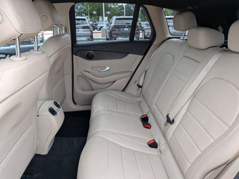 Used 2018 Mercedes-Benz GLC 300 image 19