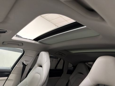 Used 2019 Porsche Panamera 4 AWD/4WD image 28
