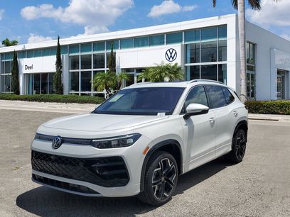New 2026 Volkswagen Tiguan SEL R-Line