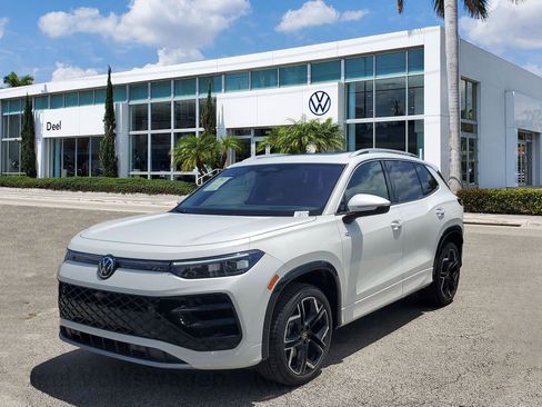 New 2026 Volkswagen Tiguan SEL R-Line AWD/4WD image 1