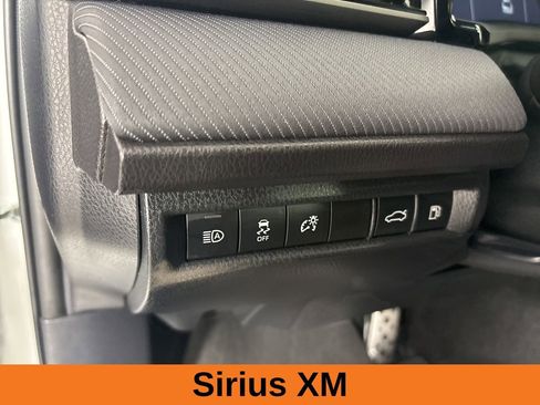 Used 2026 Toyota Camry SE image 9