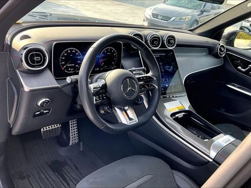 Used 2025 Mercedes-Benz GLC 43 AMG AMG GLC 43 image 17