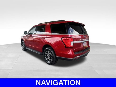Certified 2022 Ford Expedition XLT image 7