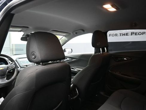 Used 2018 Chevrolet Malibu LT FWD image 24