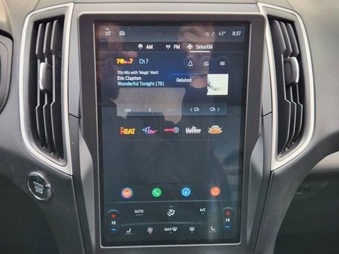 Used 2024 Ford Edge SEL image 15