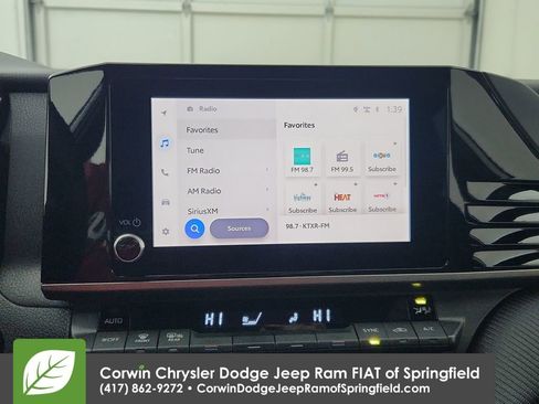 Used 2025 Toyota Camry SE image 24