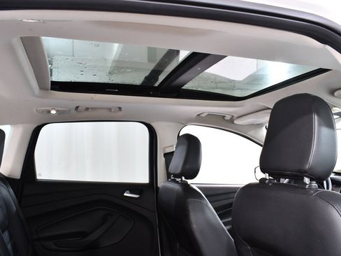 Used 2018 Ford Escape SEL image 18