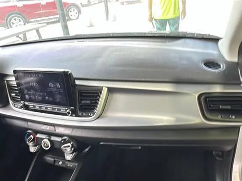 Used 2021 Kia Rio S FWD image 8