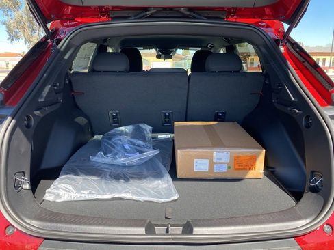 New 2026 Chevrolet Equinox EV LT FWD image 18