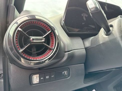 Used 2024 Chevrolet Equinox EV RS FWD image 13