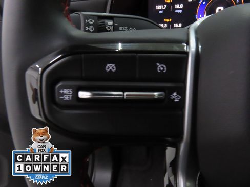 Used 2024 Chevrolet Colorado Z71 w/ Z71 Convenience Package 2 image 12