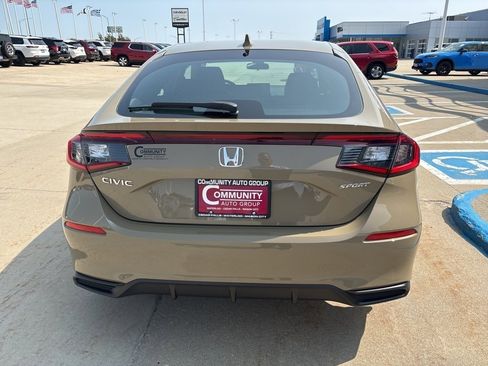 New 2025 Honda Civic Sport image 4