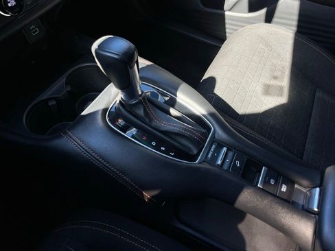 Certified 2024 Honda HR-V Sport image 17