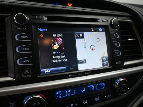 Used 2016 Toyota Highlander Limited image 12