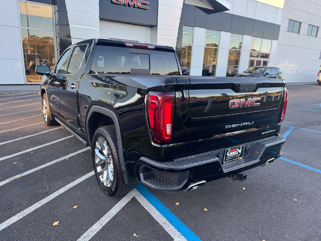 Used 2022 GMC Sierra 1500 Denali w/ Denali Premium Package AWD/4WD image 6