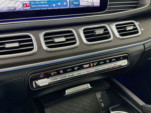 Certified 2025 Mercedes-Benz GLE 53 AMG 4MATIC Coupe image 17