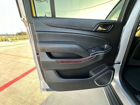 Used 2016 GMC Yukon XL SLT w/ Open Road Package image 40