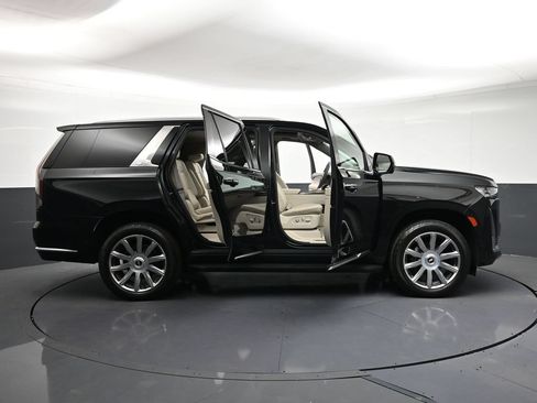 Certified 2021 Cadillac Escalade Premium Luxury Platinum AWD/4WD image 33