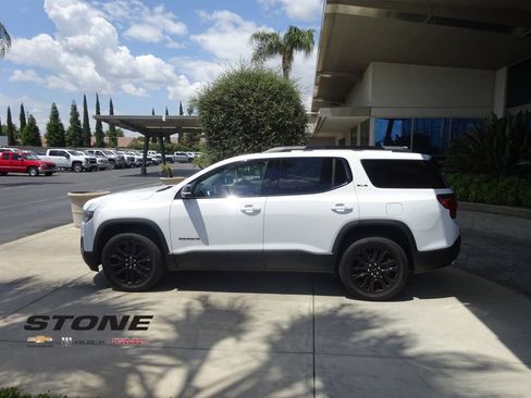 Certified 2023 GMC Acadia SLE w/ Driver Convenience Package FWD image 4