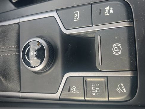 Used 2022 Kia Sorento EX image 32