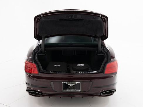 Used 2025 Bentley Flying Spur Plug-In Hybrid image 47