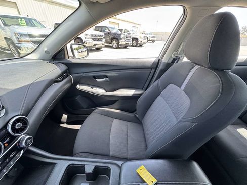 Used 2023 Nissan Sentra SV w/ All-Weather Package FWD image 31