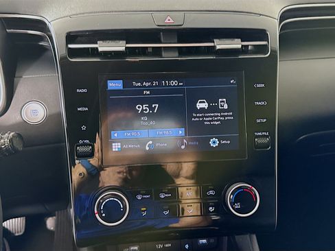 Used 2023 Hyundai Tucson SEL FWD image 18