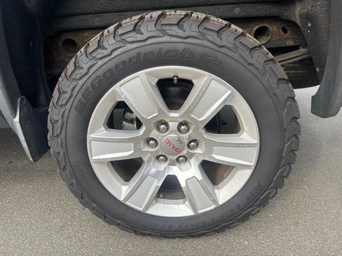Used 2014 GMC Sierra 1500 SLE w/ SLE Value Package AWD/4WD image 14