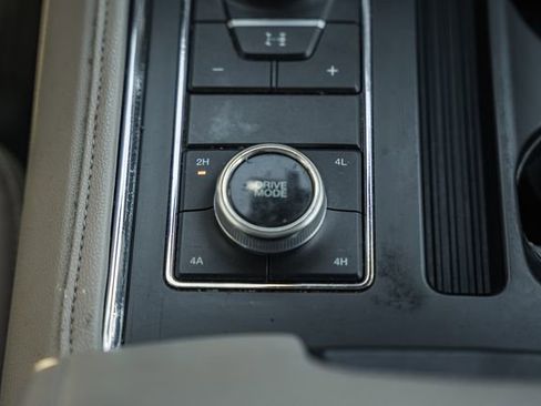 Used 2022 Ford Expedition XLT AWD/4WD image 36