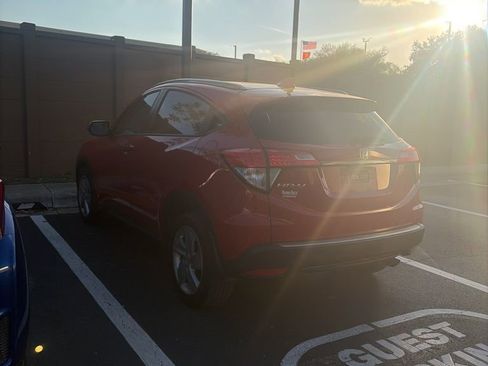 Used 2019 Honda HR-V EX image 6