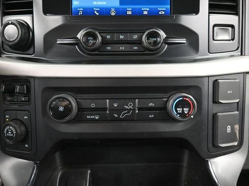 Used 2021 Ford F150 XLT w/ Trailer Tow Package image 18