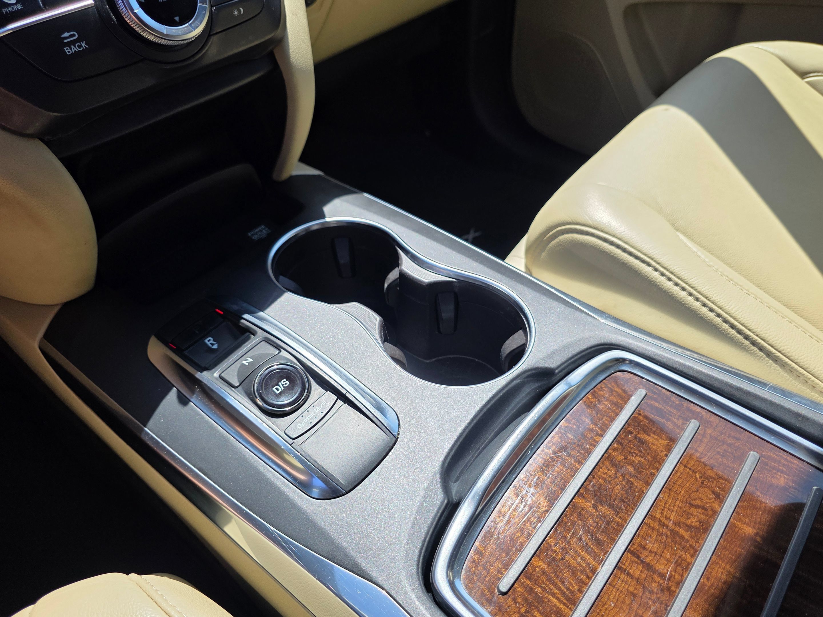 Used 2018 Acura MDX FWD image 35