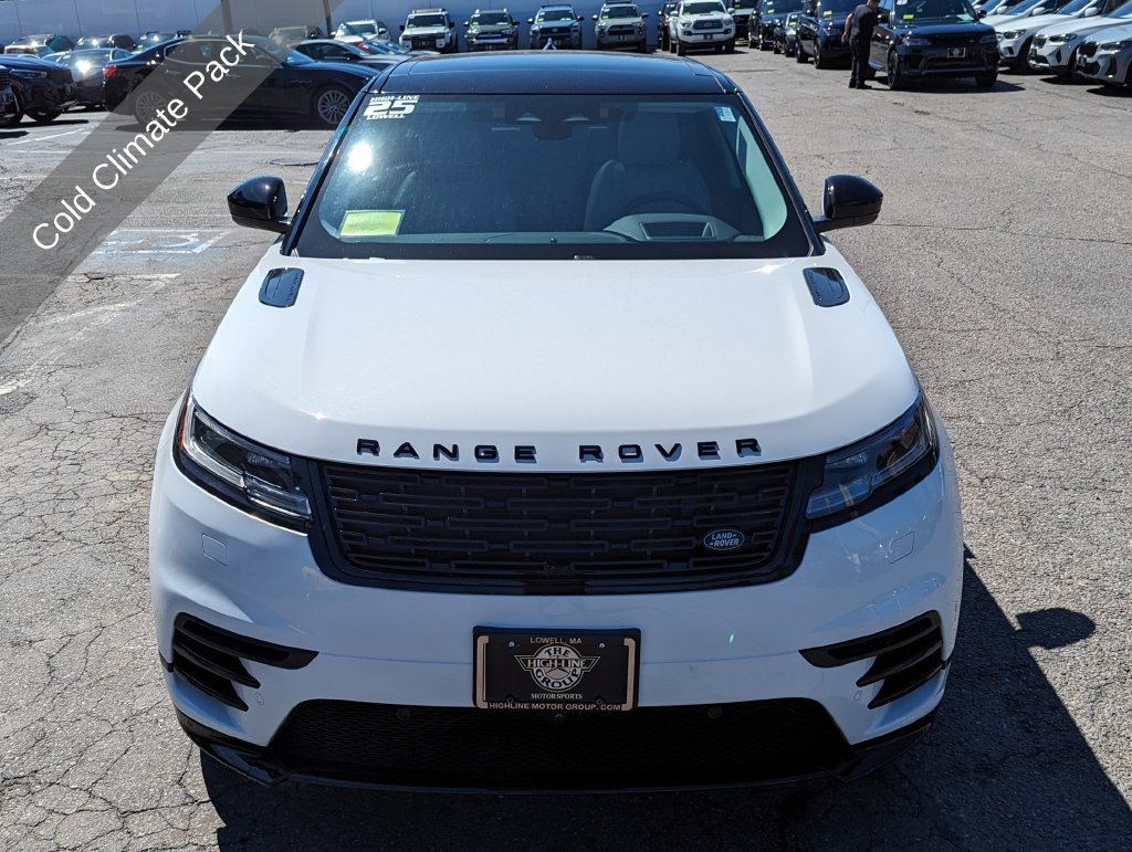 Used 2025 Land Rover Range Rover Velar Dynamic SE AWD/4WD image 3