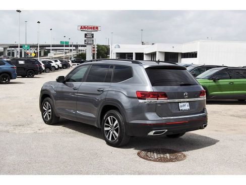 Used 2022 Volkswagen Atlas SE FWD image 5