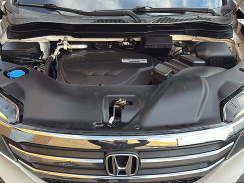 Used 2017 Honda Pilot EX image 23