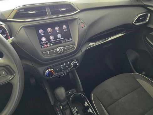 Used 2023 Chevrolet TrailBlazer LT FWD image 26