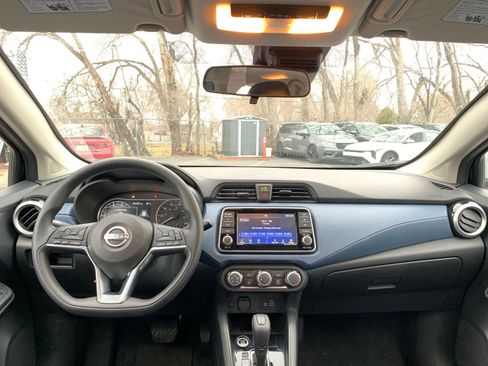 Used 2025 Nissan Versa SV w/ Trunk Package image 31