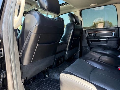 Used 2018 RAM 2500 Laramie w/ Sport Appearance Group AWD/4WD image 24