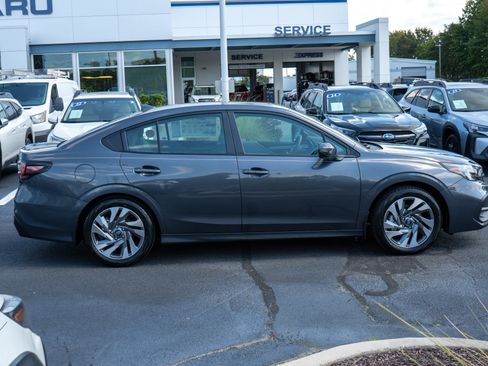 New 2025 Subaru Legacy Limited w/ Popular Package #2 image 2