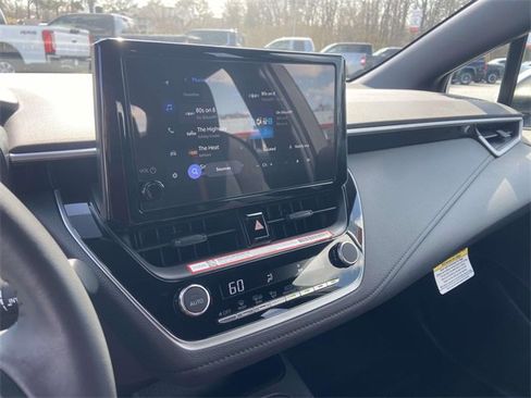 Used 2025 Toyota Corolla SE image 22