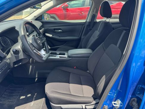 Used 2025 Nissan Sentra SV FWD image 21