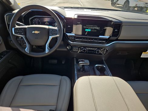New 2026 Chevrolet Silverado 1500 LT w/ Z71 Off-Road Package AWD/4WD image 12