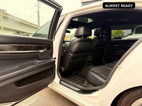Used 2015 BMW 750Li RWD image 26