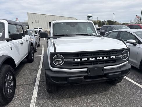 Used 2025 Ford Bronco Big Bend image 3